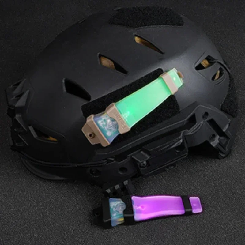 Outdoor Hunting Equipment - Casco táctico FMA, luz intermitente de